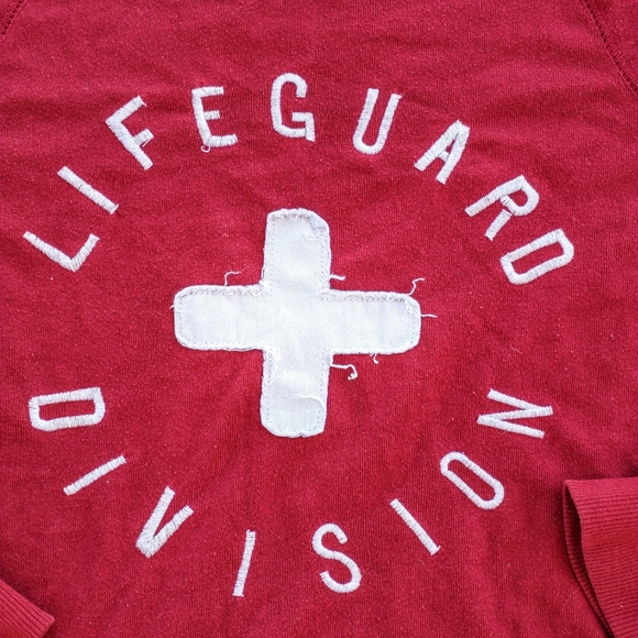 Trendy lifeguard sweater top - Picture 2 of 4